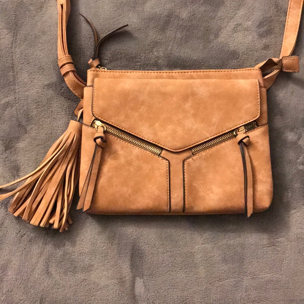 Perfect condition cross body bag.